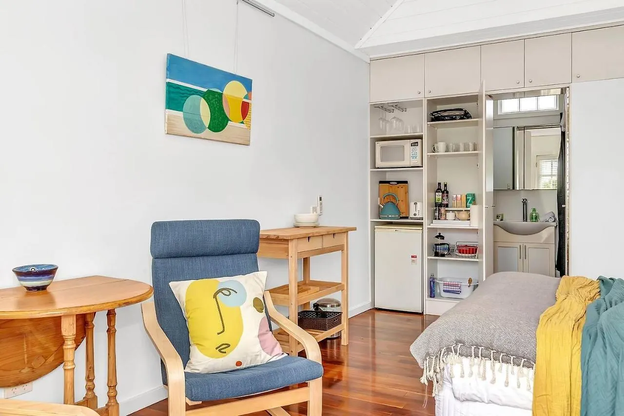 Holiday home Time And Tide Beach Cottage On The Esplanade Adelaide Australia