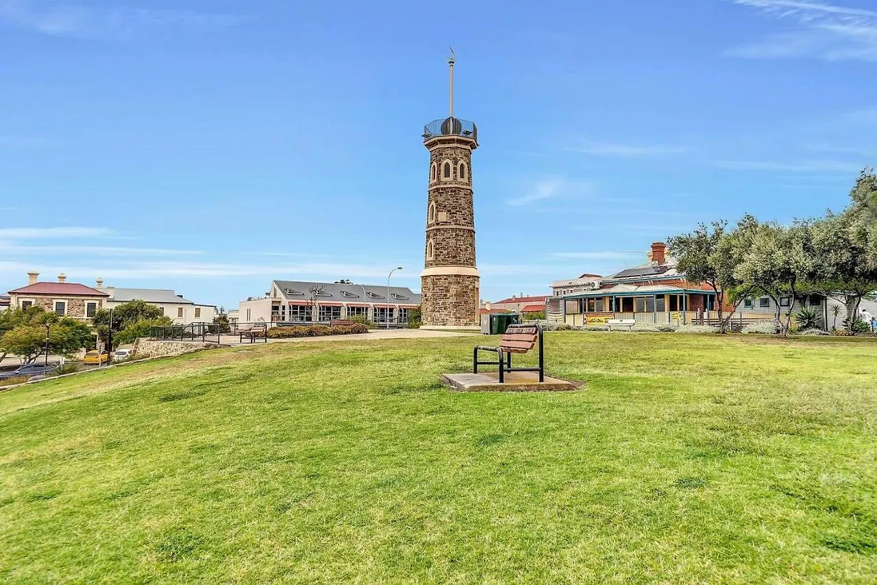 Time And Tide Beach Cottage On The Esplanade Adelaide